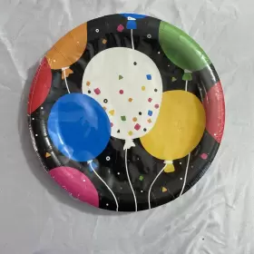 04147723 American Greetings 8 Plates 7 Inch Happy Birthday