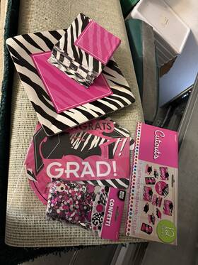 Amscan 370270 Y2k Graduation Party Pack