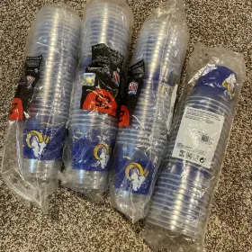 4241651 Amscan Los Angeles Rams Nfl Party 25 Ct. 16 Oz. Plastic Cups Lot Of 4 Packs 100 4241651 Amscan Los Angeles Rams Nfl Party 25 Ct. 16 Oz. Plastic Cups Lot Of 4 Packs 100
