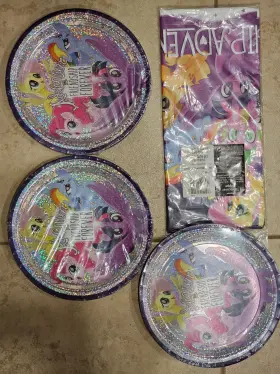 551922 Amscan Three My Little Pony Friendship Adventures 8ct 9 Inch Birthday Plates And Table Cover