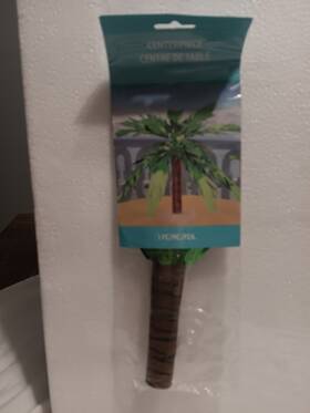 Amscan 677030 Luau Tropical Palm Tree Centerpiece 8.5in Plastic Green/brown 1pc
