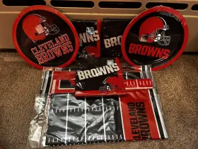 752331 Amscan Lot Of 66 Cleveland Browns Nfl Football Tailgate Party Plates Napkins Tablecloth