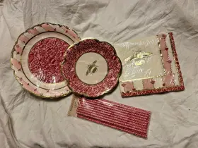 Ig190848 Bridgerton 52pc Pink Gold Bee Small Large Dinner Dessert Plates Straws Napkins
