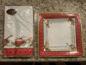 14070sp Caspari Christmas Concert Music Dessert Salad Paper Party Plates Napkins