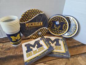 Creative Converting 073525952833 Michigan Wolverines Ncaa College University Sports Party Paper Goods Official