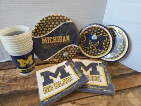 Creative Converting 073525952833 Michigan Wolverines Ncaa College University Sports Party Paper Goods Official