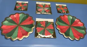 Design 732296485598 Christmas Pinwheels 16 Paper Plates 10.25 32 Luncheon And Beverage Napkins New