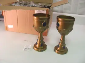 Fun Express 31/154 Molded Crown Plastic Goblets Party Supplies 12 Pieces