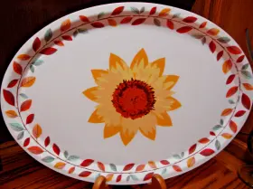 Greenbrier 639277400567 Fall Autumn Oval Lightweight Plastic White Tray 18 Inch X13 Sunflower Leaves 972