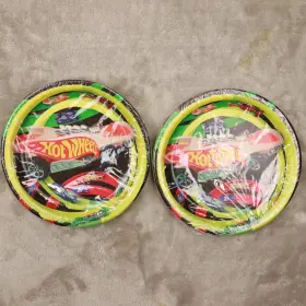 1dpl2131 Hallmark Hotwheels 1997/1998 Vintage Paper Party Plates 8.5 Inch Lot Of 2
