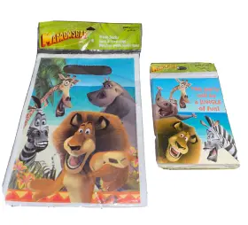 1inv2302 Hallmark New Madagascar Party Supplies Lot 8 Invitations And Treat/loot Sacks/favor Bags
