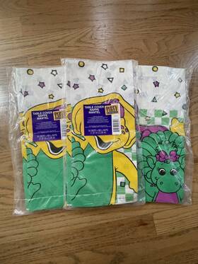 Hallmark 726528056557 Vintage 3 Barney Birthday Table Cloths Cover-1996 New-54 Inch X 89