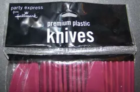 Hallmark 726528205337 168 Ct Burgundy/wine Plastic Knives Heavy Weight Cutlery Wedding Party
