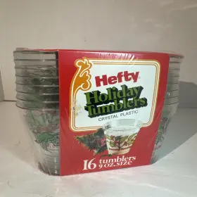 Hefty 013700109027 Vintage Holiday Tumblers 9 Oz Plastic 16 Count 78 The Elegant Disposables