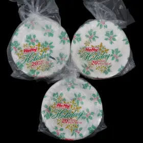 Hefty 013700578205 Holiday 3 Pack Of 20 Plates Holly Berries Christmas Foam Disposable New