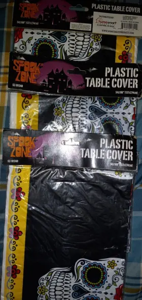 4140911340 Home Smart Products Spook Zone Plastic Table Cover 54x108 Lot Of 3