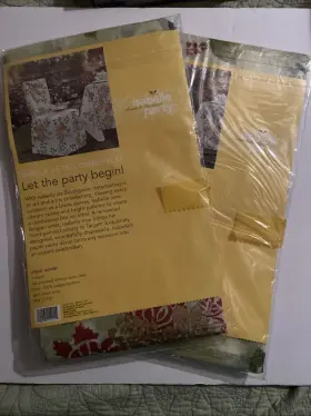 17730 Isabelle Party By De Borchgrave Pair 2 Chair Cover Polypropylene Red Gold Flowers Green