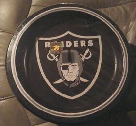 Nfl Artstyle 990306700 Dinner Paper Plates 10 Inch 85 Ct. Team Las Vegas Raiders