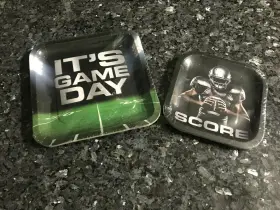 Oriental Trading Company 889070833554 Football Its Game Day Party Supplies Square Dinner And Dessert Plates 8 Pcs Count