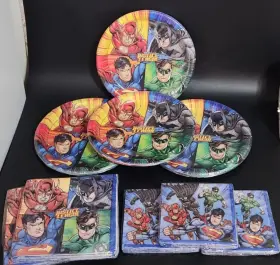 250331-1 Unique Industries Inc. Dc Comics Justice League Large Paper Plates Small And Napkins - 112 Pcs