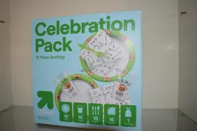 94644801 Up&up Football Game Day Disposable Table Top Celebration Pack - 97ct Nib