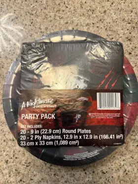Warner Brothers 810019211348 A Nightmare On Elm Street Freddy Krueger Party Pack Paper Plates Napkins Horror
