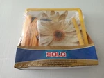 Solo Cream Daisy Set 16 Banquet Square Plates Napkins 24 Yellow Cutlery Vintage New. Price: $14.90.