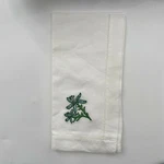 Saro Lifestyle White Cotton Napkin Table Linen Floral Embroidery 20"X20" Square New. Price: $9.95.