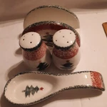 Gibson Christmas Star Tabletop Set Salt Pepper Spoon Rest Napkin Holder Used. Price: $19.90.