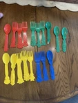 18 Dixie Krazy Kritter Animal Forks And Spoons Reusable Blue Yellow Green Red Used. Price: $9.00.