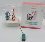 2016 Hallmark Swing The Holidays World Of Frosty Friends Table Decoration Used. Price: $19.99.