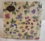 20 Ct Caspari Violets And Berries Yellow Paper Napkins X8 New. Price: $13.98.