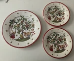 Caspari Paper 12 Days Of Christmas, Dinner And Dessert Plates, Nip New. Price: $25.00.
