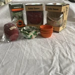 Vintage Amscan Paper Cupcake Muffin Baking Cups New/open Flowers Christmas Solid. Price: $15.00.