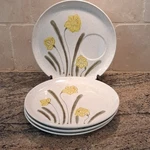 4 Avant-garde Stonefleur Stoneware Floral Dinner Plate White Yellow 10" Japan Used. Price: $20.00.