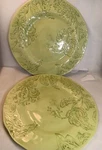 2-ARTISAN De Luxe Green Leaf Melamine Dinner Plates , 11 Inch Used. Price: $12.00.