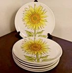 Sunflower Dessert Plates Set Of 6 Room Creative Yellow Floral Used. Price: $30.00.
